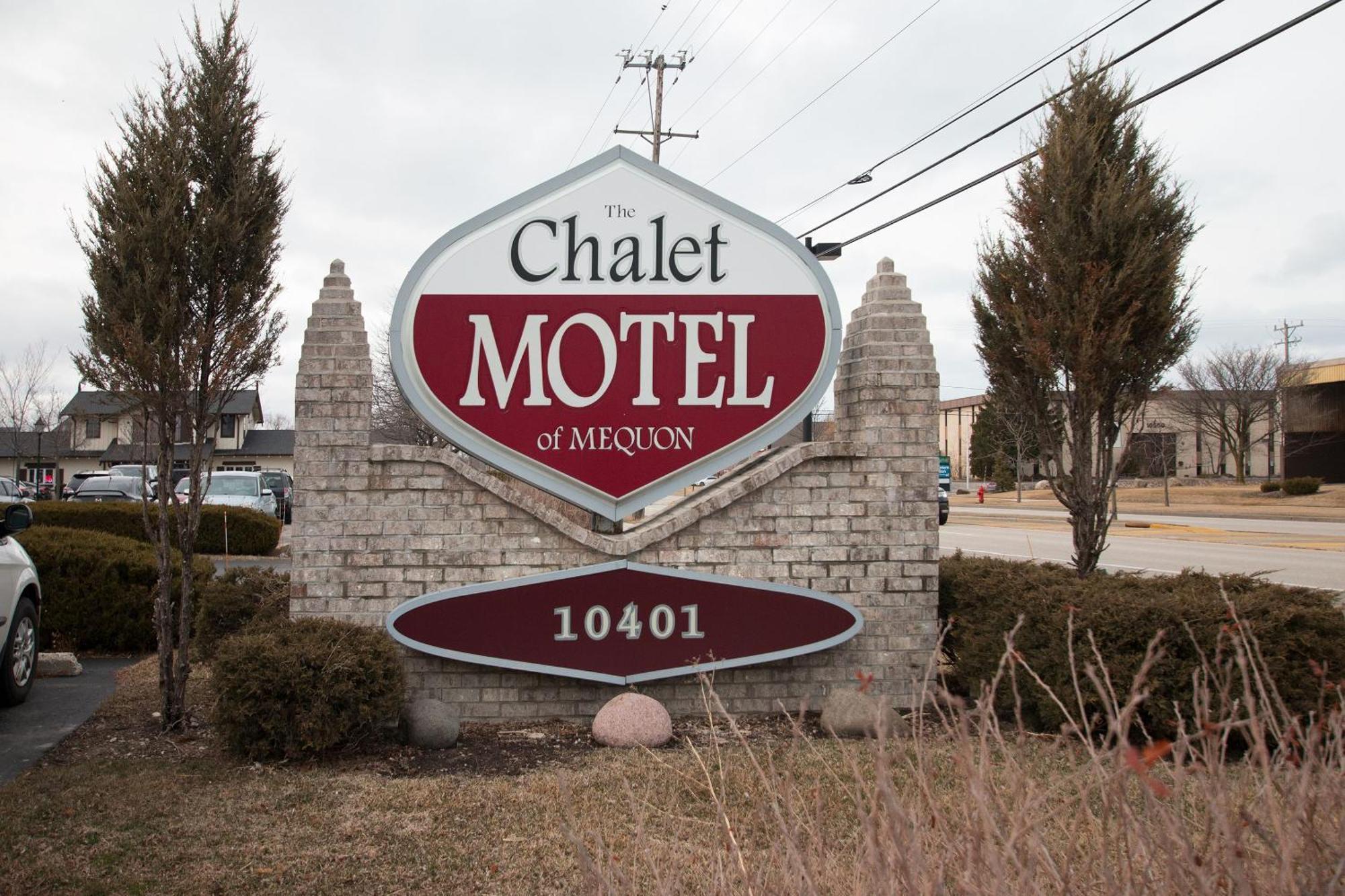 The Chalet Motel Mequon Kültér fotó