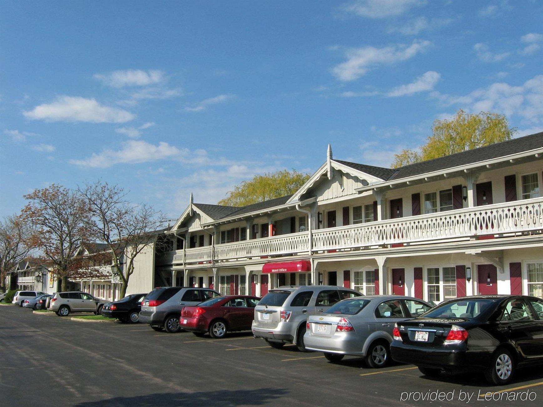 The Chalet Motel Mequon Kültér fotó