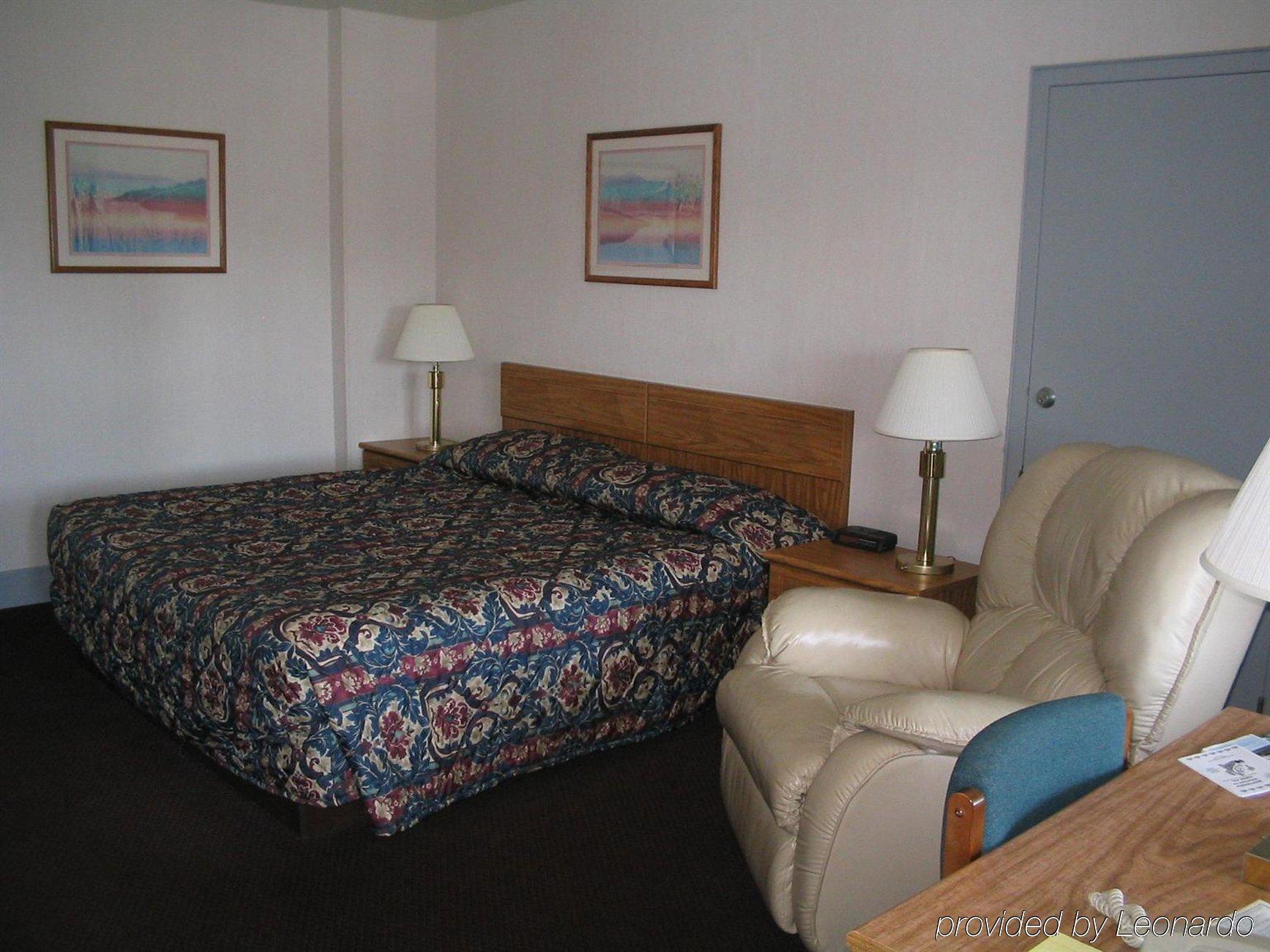 The Chalet Motel Mequon Szoba fotó